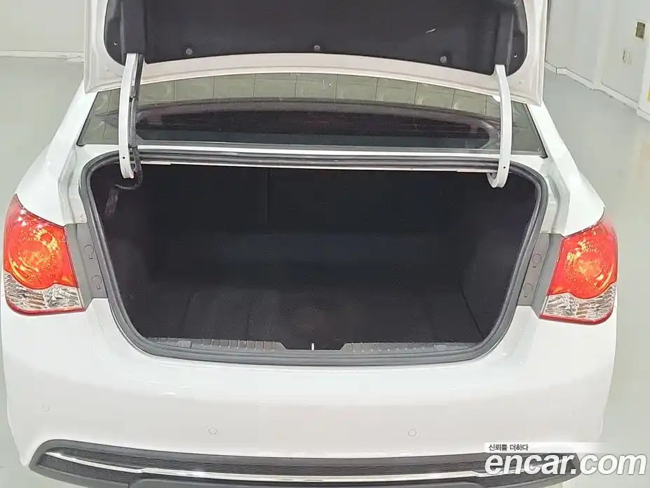 Chevrolet Cruze 2014 1.8 Автомат в Москве № 104340, фото 5