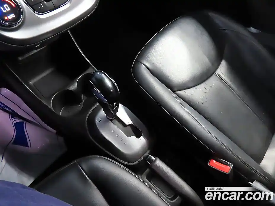 Chevrolet Spark 2016 1.0 Автомат в Москве № 104975, фото 13