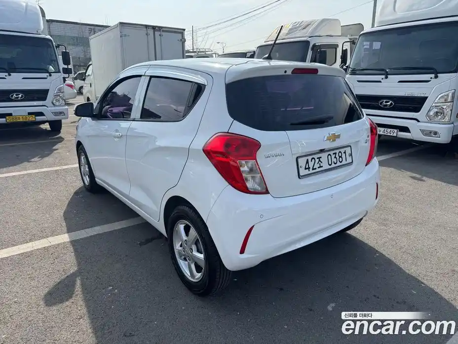 Chevrolet Spark 2016 1.0 Автомат в Москве № 105178, фото 3