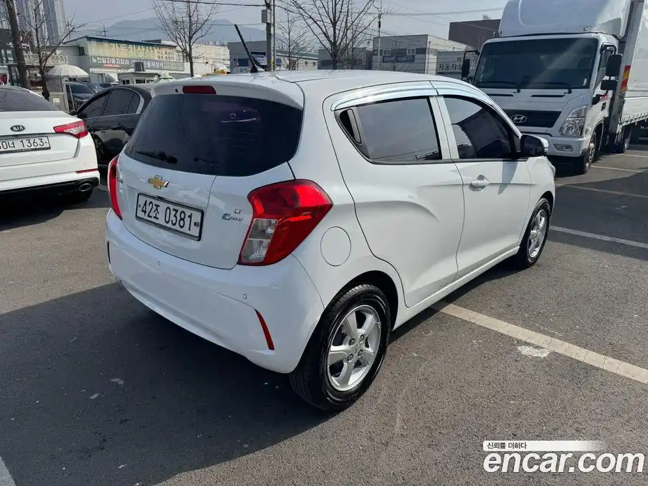 Chevrolet Spark 2016 1.0 Автомат в Москве № 105178, фото 5