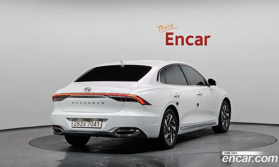 Hyundai Grandeur 2022 2.4 Автомат в Москве № 109662, фото 18