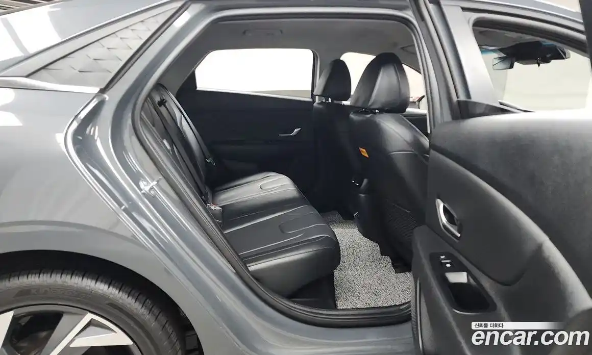 Hyundai Avante 2024 1.6 Автомат в Москве № 110228, фото 20