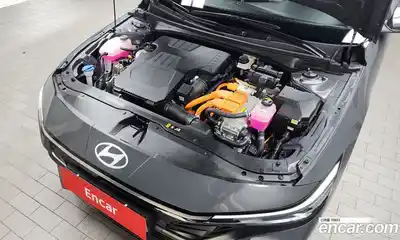 Hyundai Avante 2024 1.6 Автомат в Москве № 110228, миниатюра 7