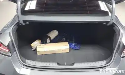 Hyundai Avante 2024 1.6 Автомат в Москве № 110228, миниатюра 8