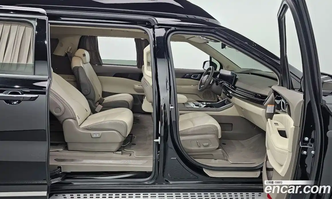 Kia Canival 2025 1.6 Автомат в Москве № 115240, фото 3