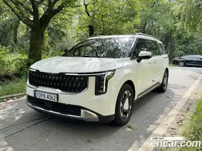 Kia Canival, 2025