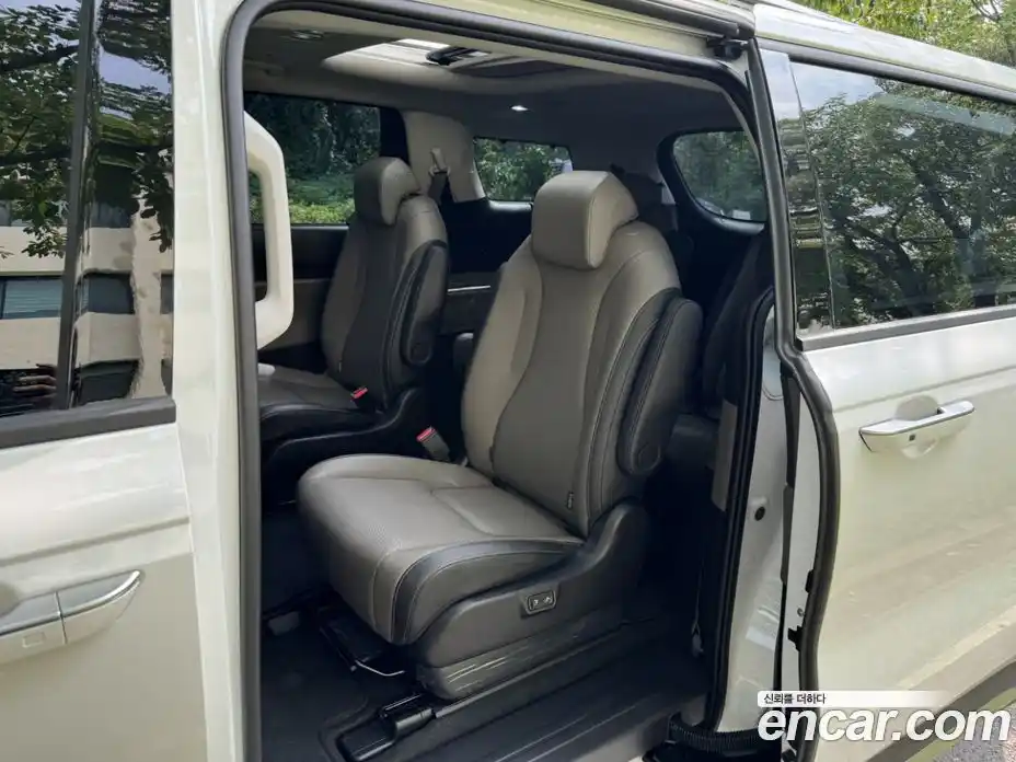 Kia Canival 2025 1.6 Автомат в Москве № 115741, фото 16