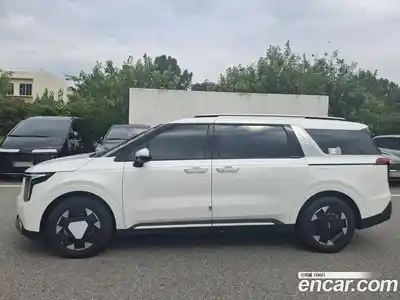 Kia Canival 2025 1.6 Автомат в Москве № 115741, миниатюра 4