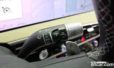 Genesis GV70 2025 2.5 Автомат в Москве № 115942, миниатюра 4