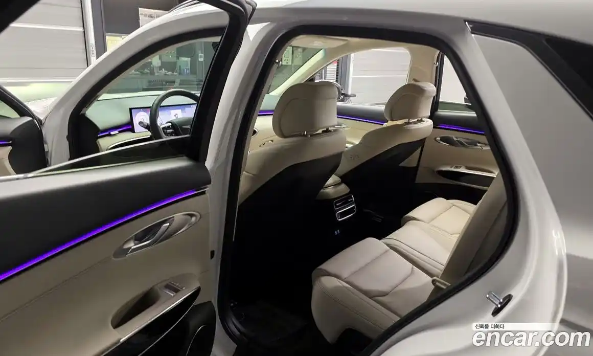 Genesis GV70 2025 2.5 Автомат в Москве № 115942, фото 9