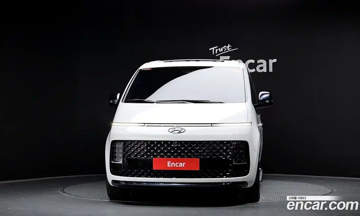 Hyundai Staria 2024 3.5 Автомат в Москве № 116477, фото 13