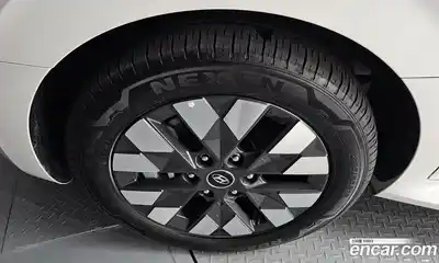 Hyundai Staria 2024 3.5 Автомат в Москве № 116477, миниатюра 7