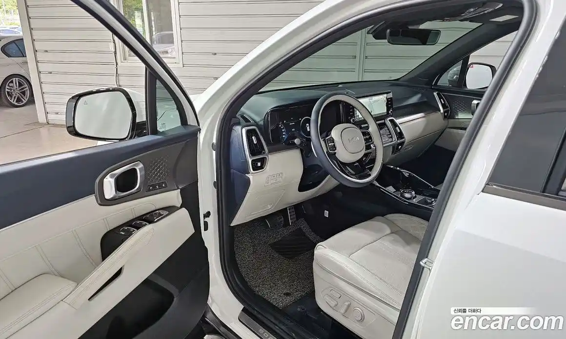 Kia Sorento 2023 1.6 Автомат в Москве № 121660, фото 14