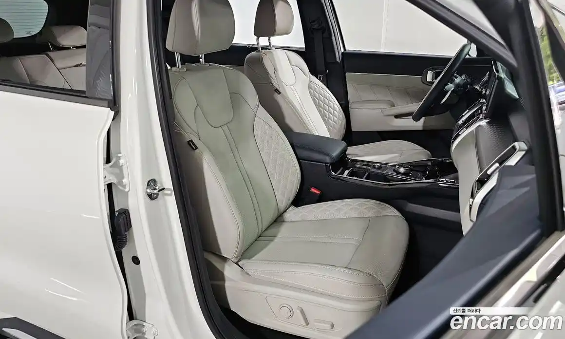 Kia Sorento 2023 1.6 Автомат в Москве № 121660, фото 18