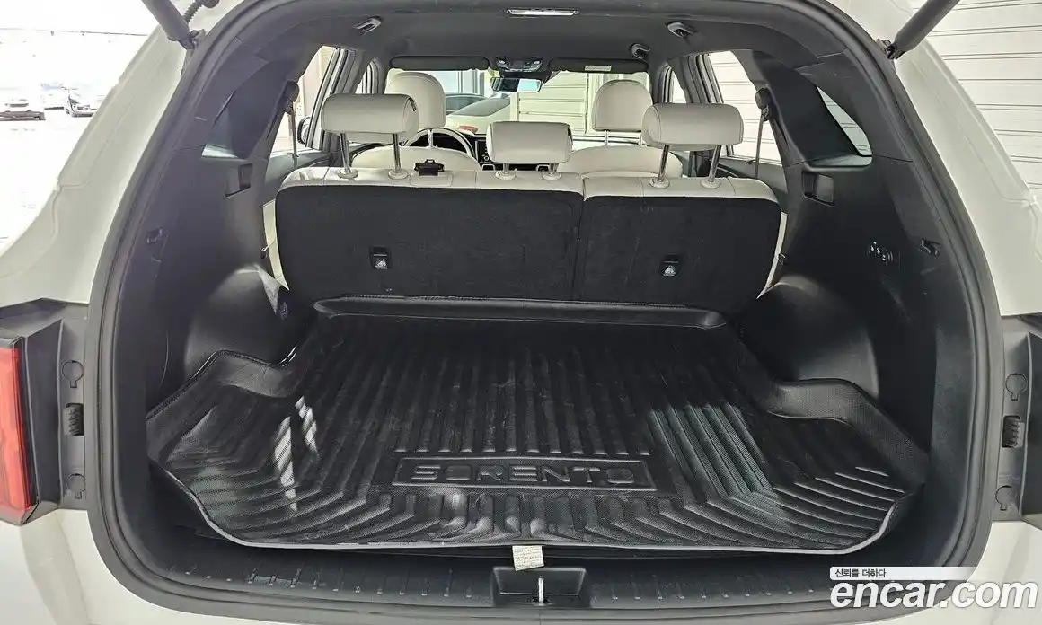 Kia Sorento 2023 1.6 Автомат в Москве № 121660, фото 19