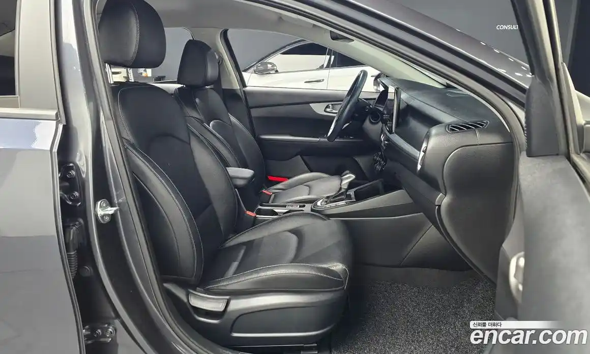 Kia K3 2022 1.6 Автомат в Москве № 12235, фото 13