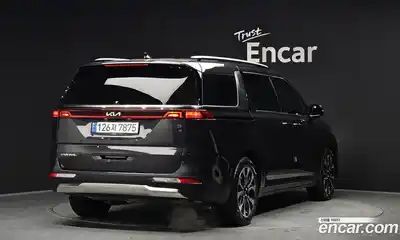 Kia Canival 2023 3.5 Автомат в Москве № 124111, миниатюра 5