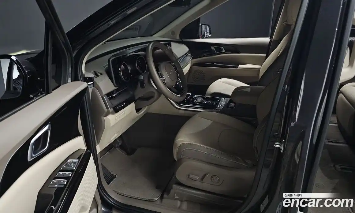 Kia Canival 2023 3.5 Автомат в Москве № 124111, фото 8