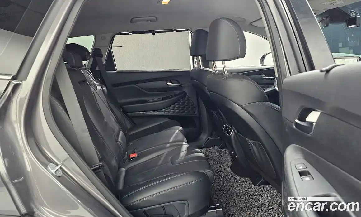 Hyundai Santa Fe 2022 2.5 Автомат в Москве № 124383, фото 1