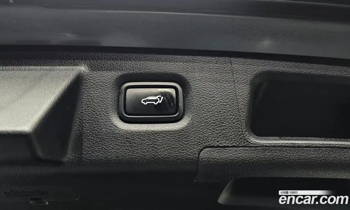 Hyundai Santa Fe 2022 2.5 Автомат в Москве № 124383, фото 17