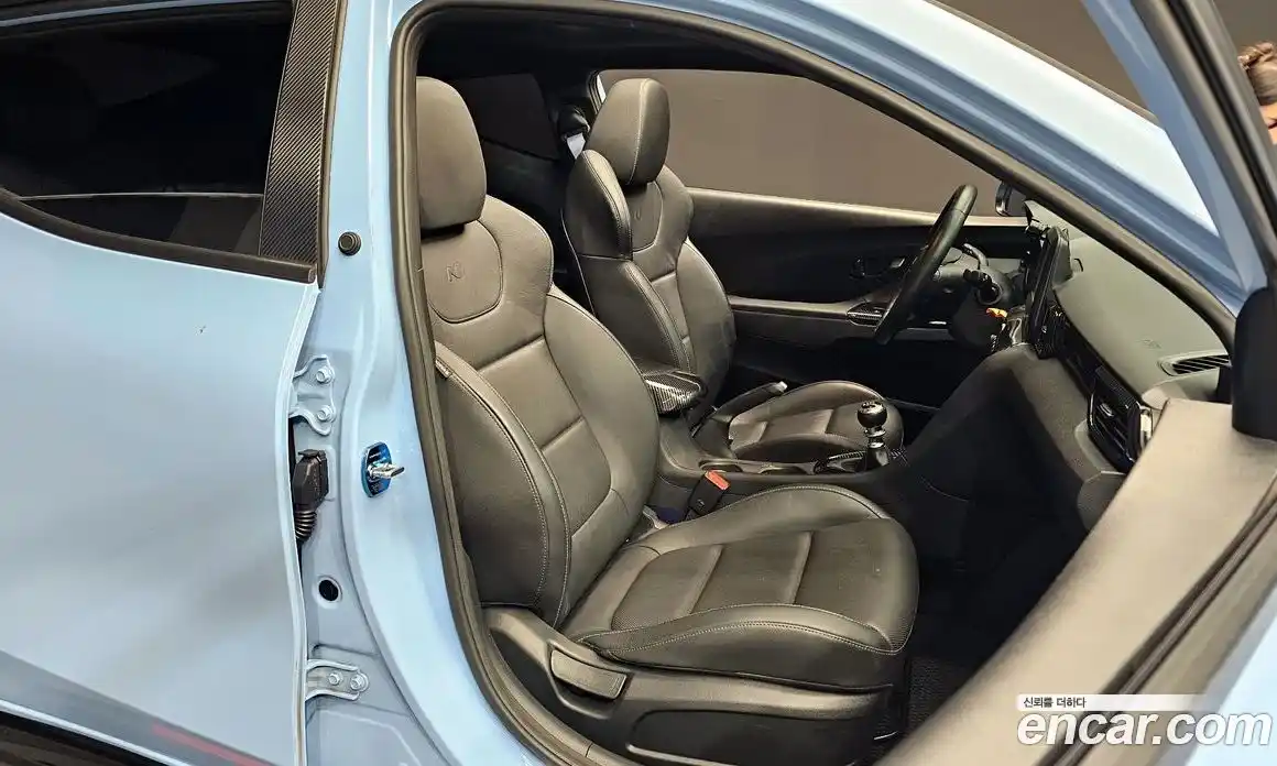 Hyundai Veloster 2019 2.0 Механическая в Москве № 124790, фото 12