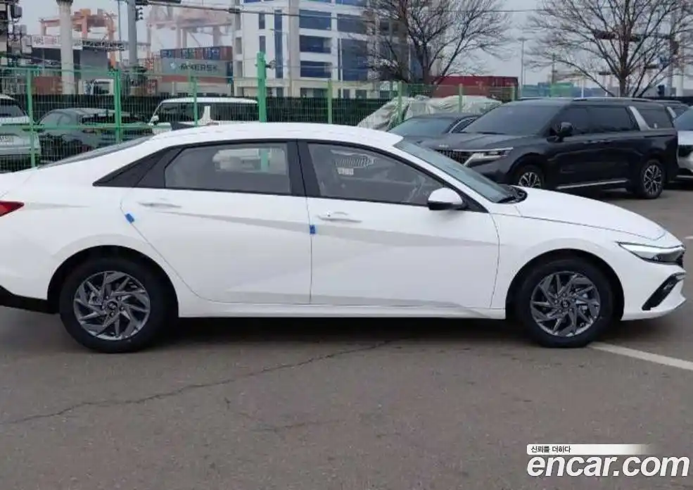 Hyundai Avante 2026 1.6 Автомат в Москве № 129404, фото 5