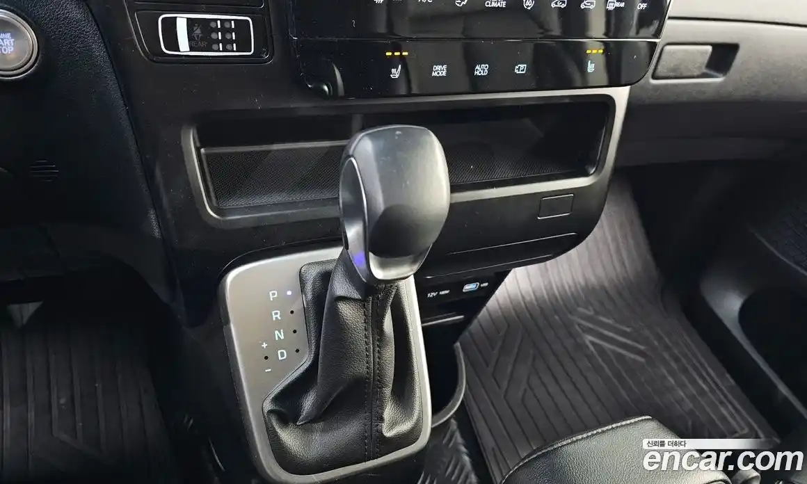 Hyundai Staria 2023 2.2 Автомат в Москве № 130416, фото 12