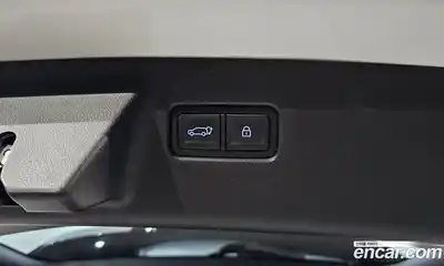 Hyundai Santa Fe 2025 1.6 Автомат в Москве № 130537, миниатюра 10