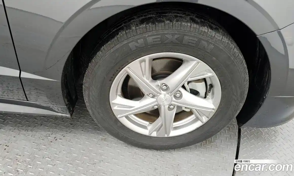 Hyundai Sonata 2022 2.0 Автомат в Москве № 130713, фото 15