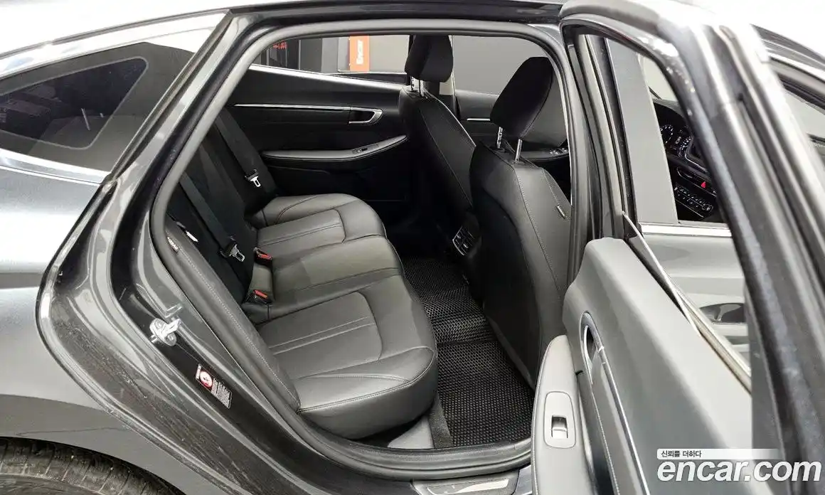 Hyundai Sonata 2022 2.0 Автомат в Москве № 130713, фото 18