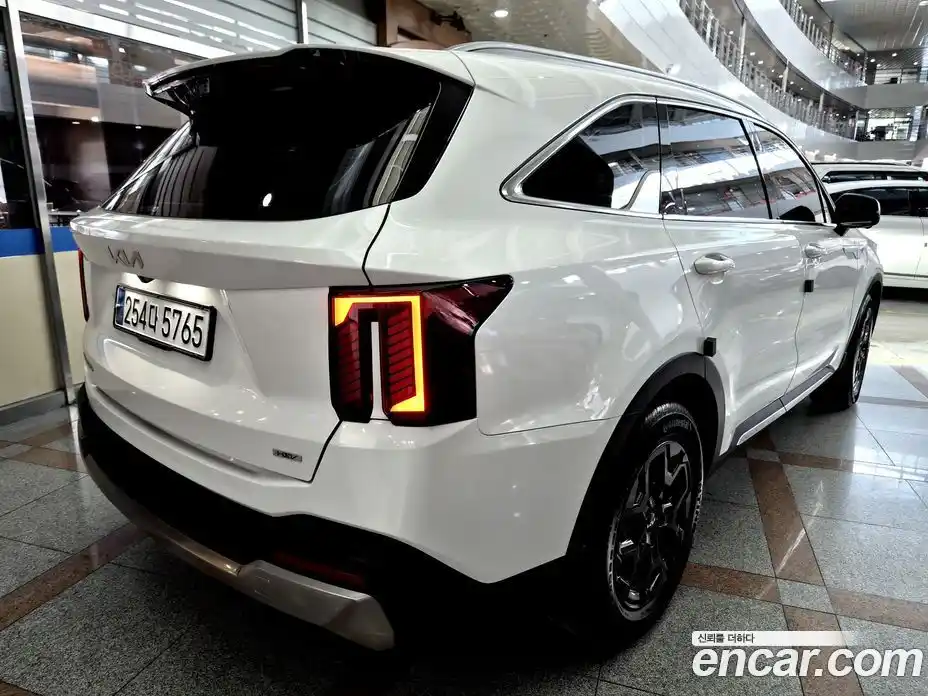 Kia Sorento 2024 1.6 Автомат в Москве № 131877, фото 4