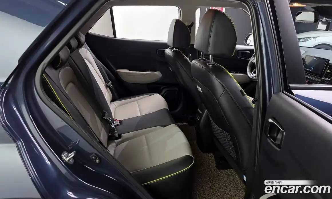 Hyundai Venue 2023 1.6 Автомат в Москве № 134512, фото 12