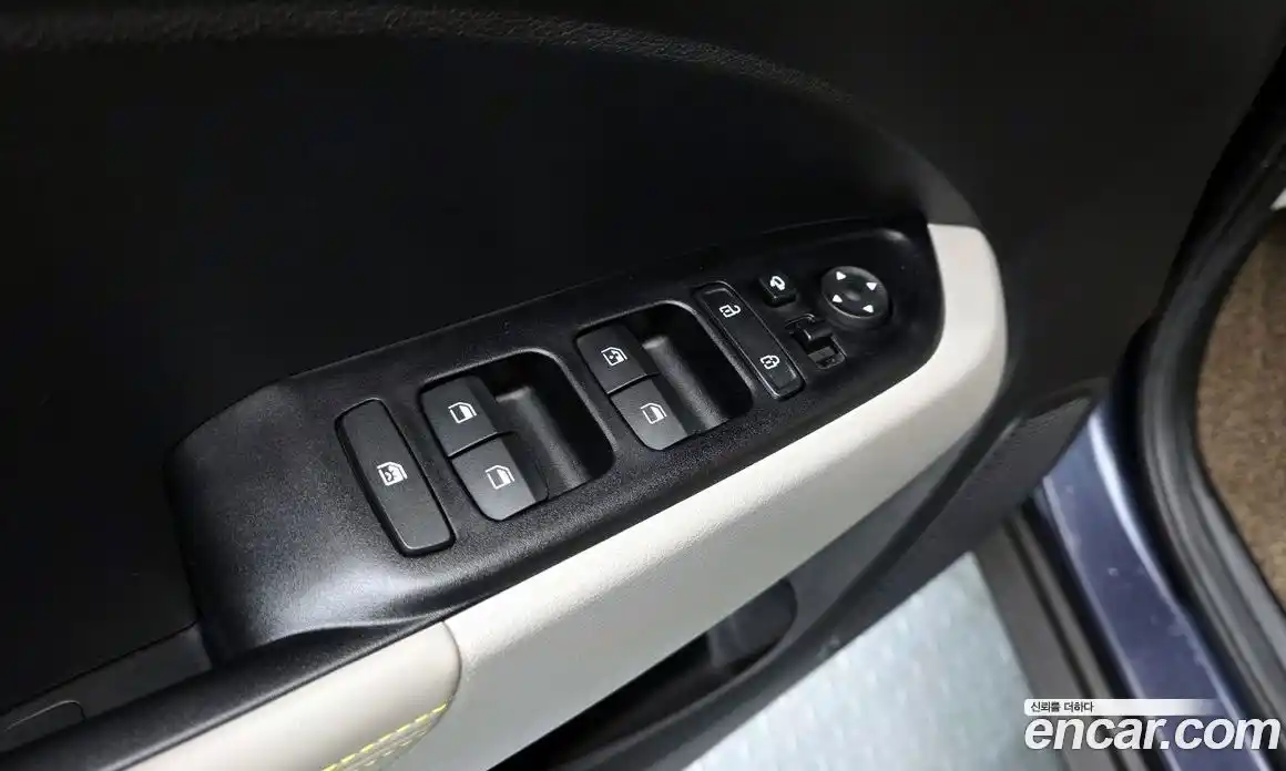 Hyundai Venue 2023 1.6 Автомат в Москве № 134512, фото 13