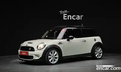 Mini Cooper, 2011