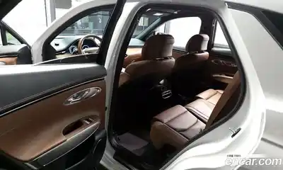 Genesis GV70 2023 2.5 Автомат в Москве № 136248, миниатюра 7