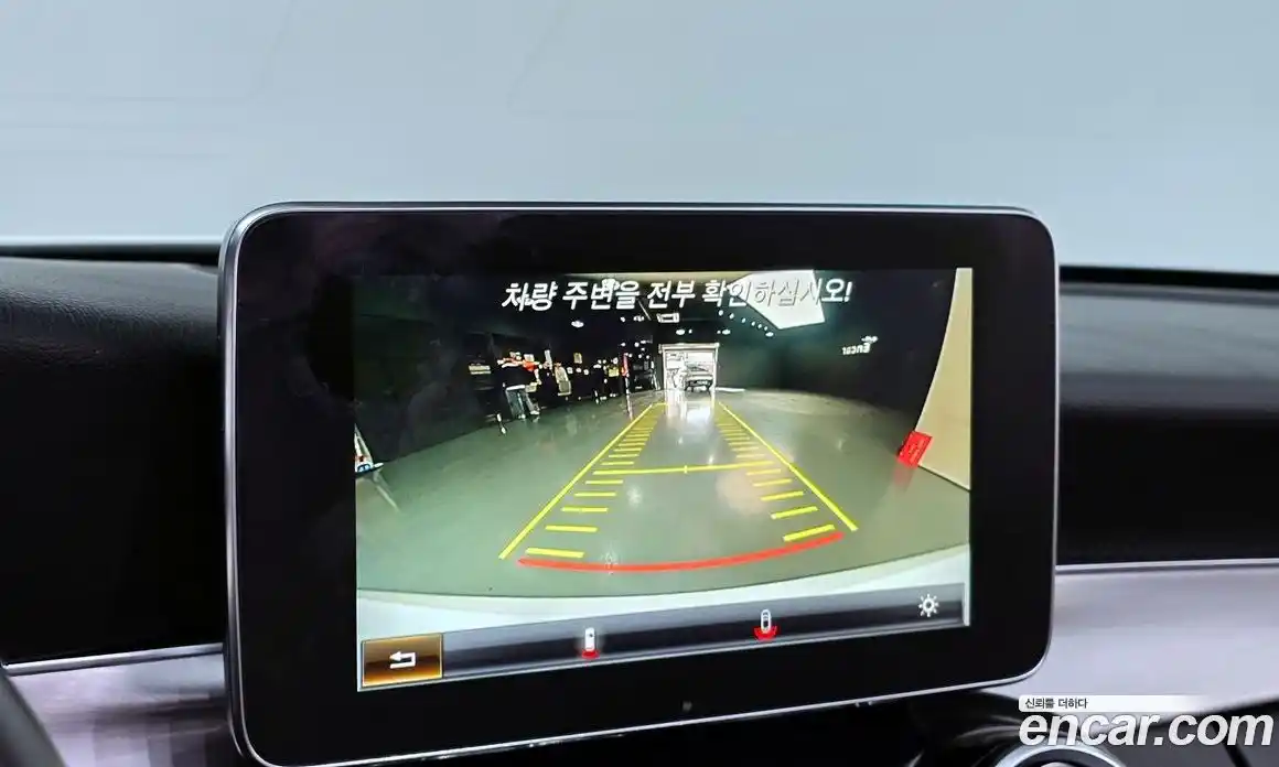 Mercedes-Benz C-Class 2018 2.0 Автомат в Москве № 139549, фото 17