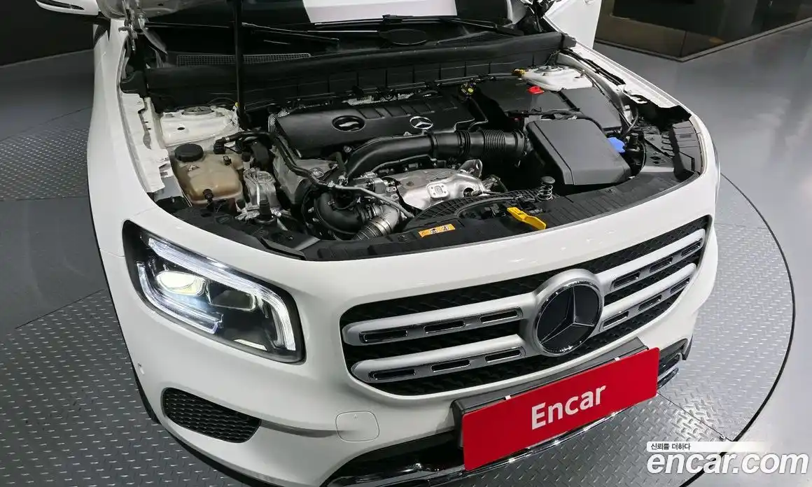 Mercedes-Benz GLB-Class 2021 2.0 Автомат в Москве № 139613, фото 9