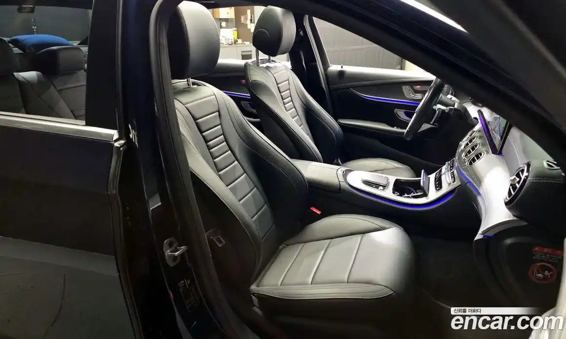 Mercedes-Benz E-Class 2021 2.0 Автомат в Москве № 139832, фото 13