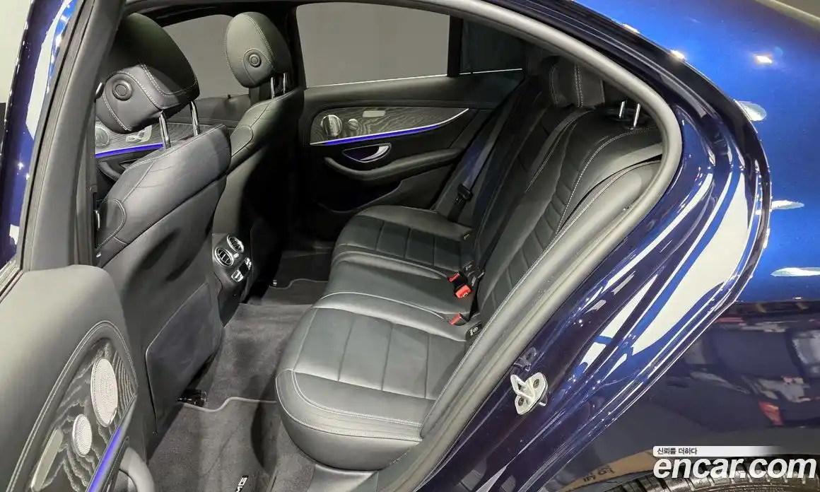 Mercedes-Benz E-Class 2021 2.0 Автомат в Москве № 139832, фото 14