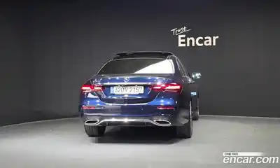 Mercedes-Benz E-Class 2021 2.0 Автомат в Москве № 139832, миниатюра 2