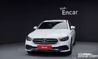 Mercedes-Benz E-Class 2023 2.0 Автомат в Москве № 141163, миниатюра 3