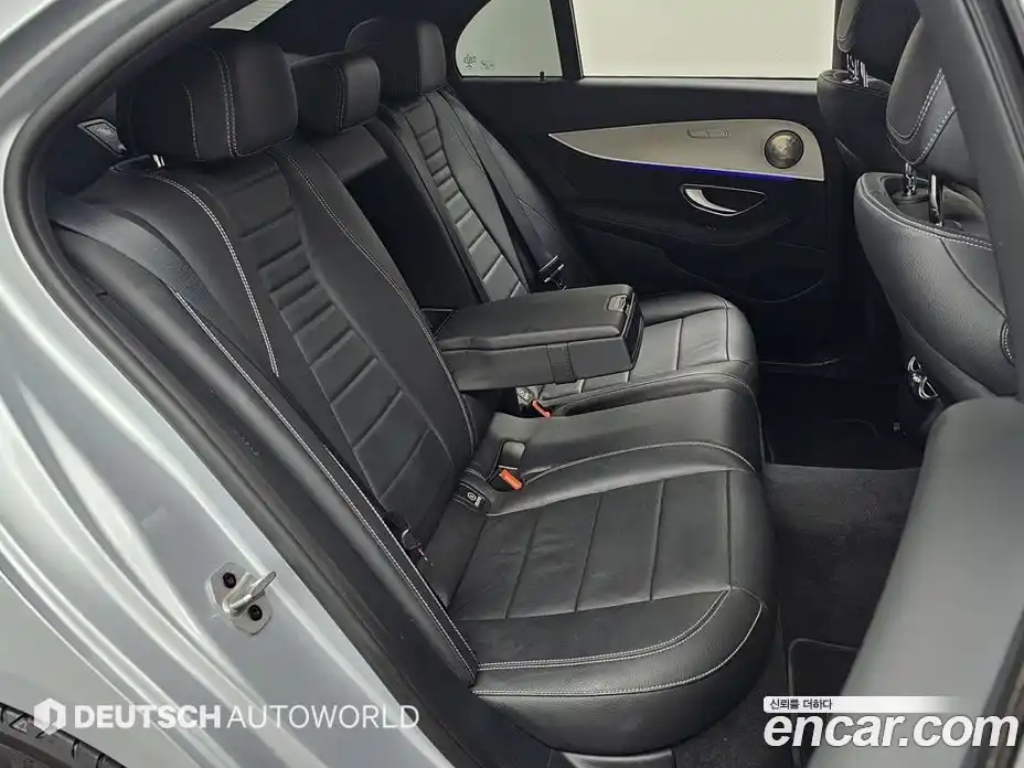 Mercedes-Benz E-Class 2021 2.0 Автомат в Москве № 141992, фото 12