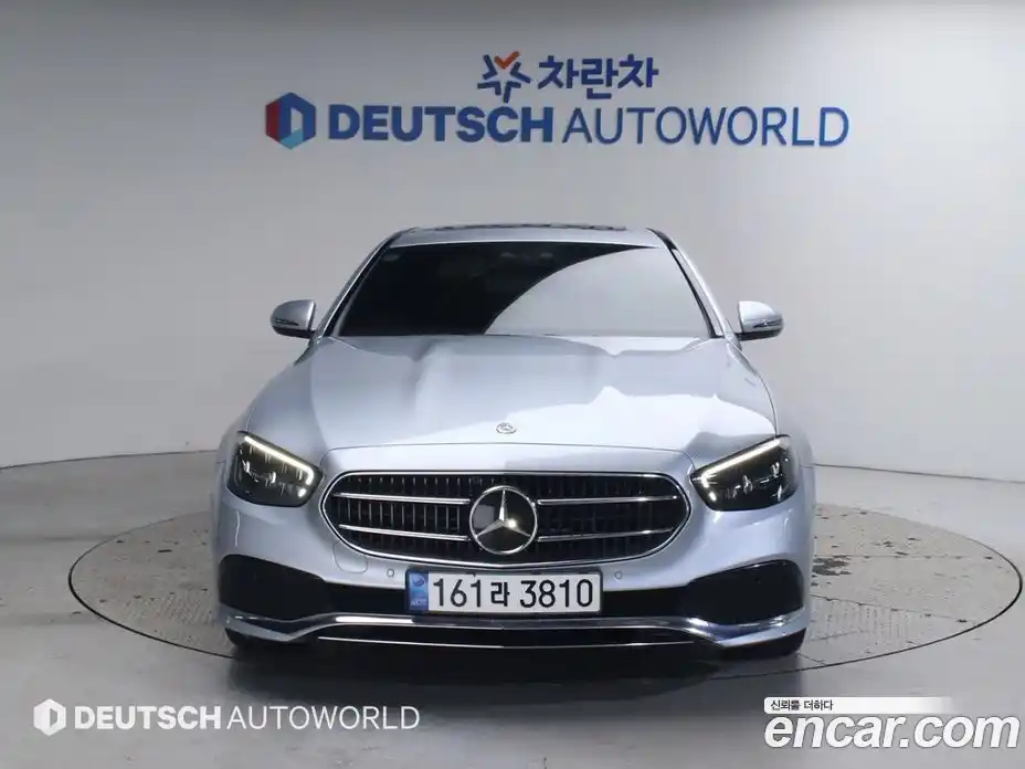 Mercedes-Benz E-Class 2021 2.0 Автомат в Москве № 141992, фото 3