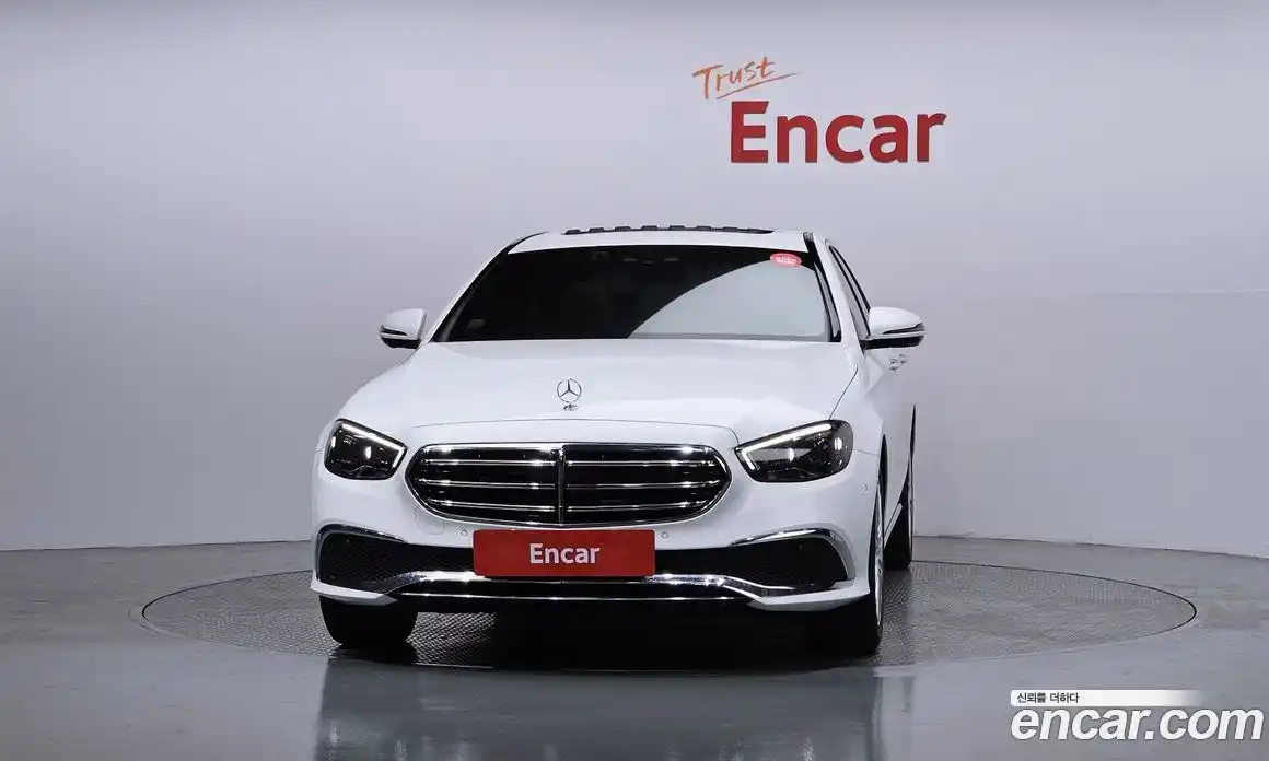 Mercedes-Benz E-Class 2022 2.0 Автомат в Москве № 142326, фото 3