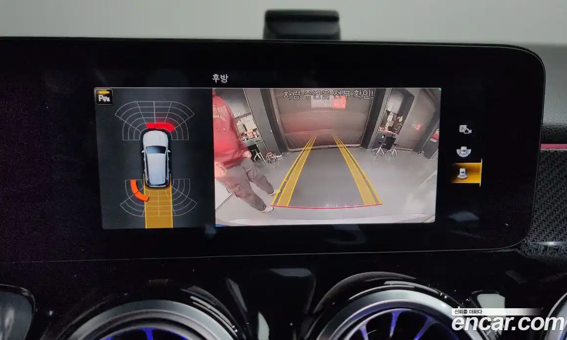 Mercedes-Benz GLB-Class 2022 2.0 Автомат в Москве № 142629, фото 8