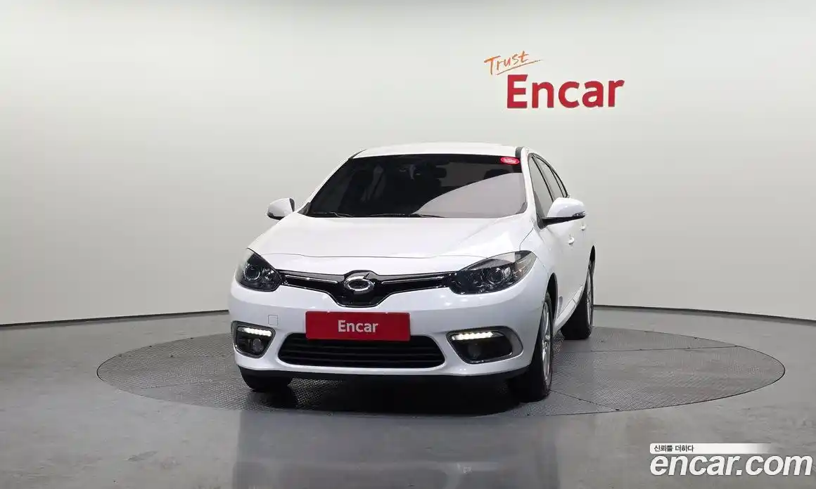 Renault SM3 2016 1.6 Автомат в Москве № 149469, фото 1