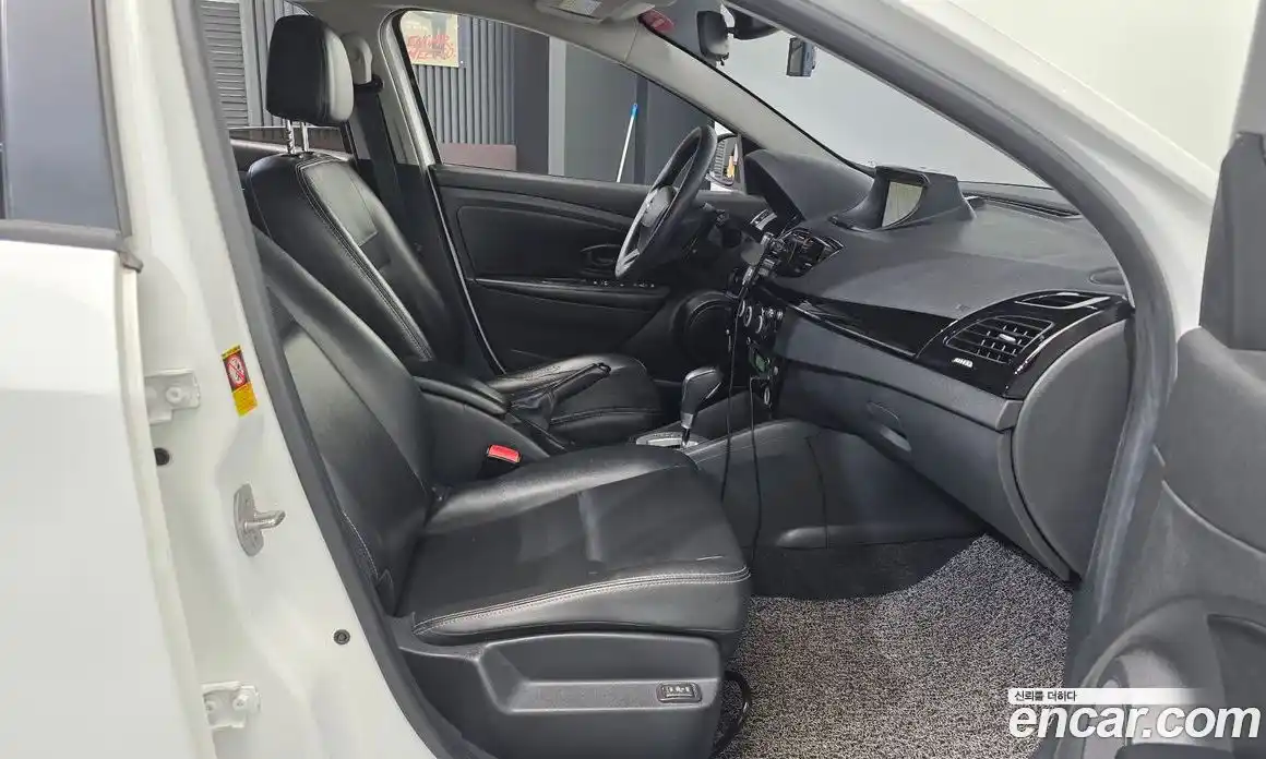 Renault SM3 2016 1.6 Автомат в Москве № 149469, фото 20