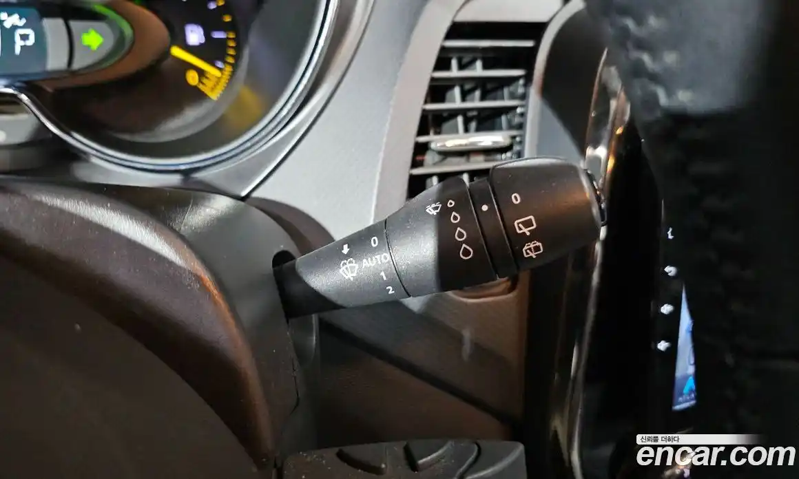 Renault QM3 2014 1.5 Автомат в Москве № 150487, фото 13