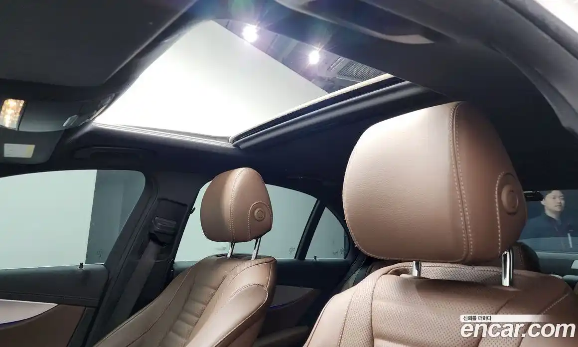 Mercedes-Benz E-Class 2021 2.0 Автомат в Москве № 150953, фото 19