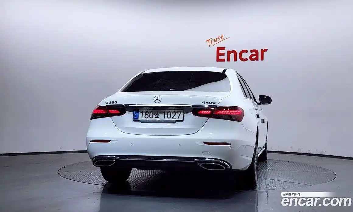 Mercedes-Benz E-Class 2021 2.0 Автомат в Москве № 150953, фото 4